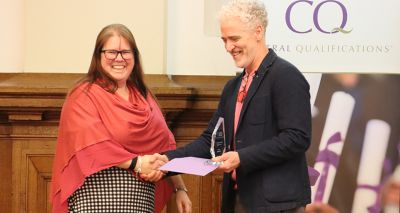 CQ unveils VN educator award winner